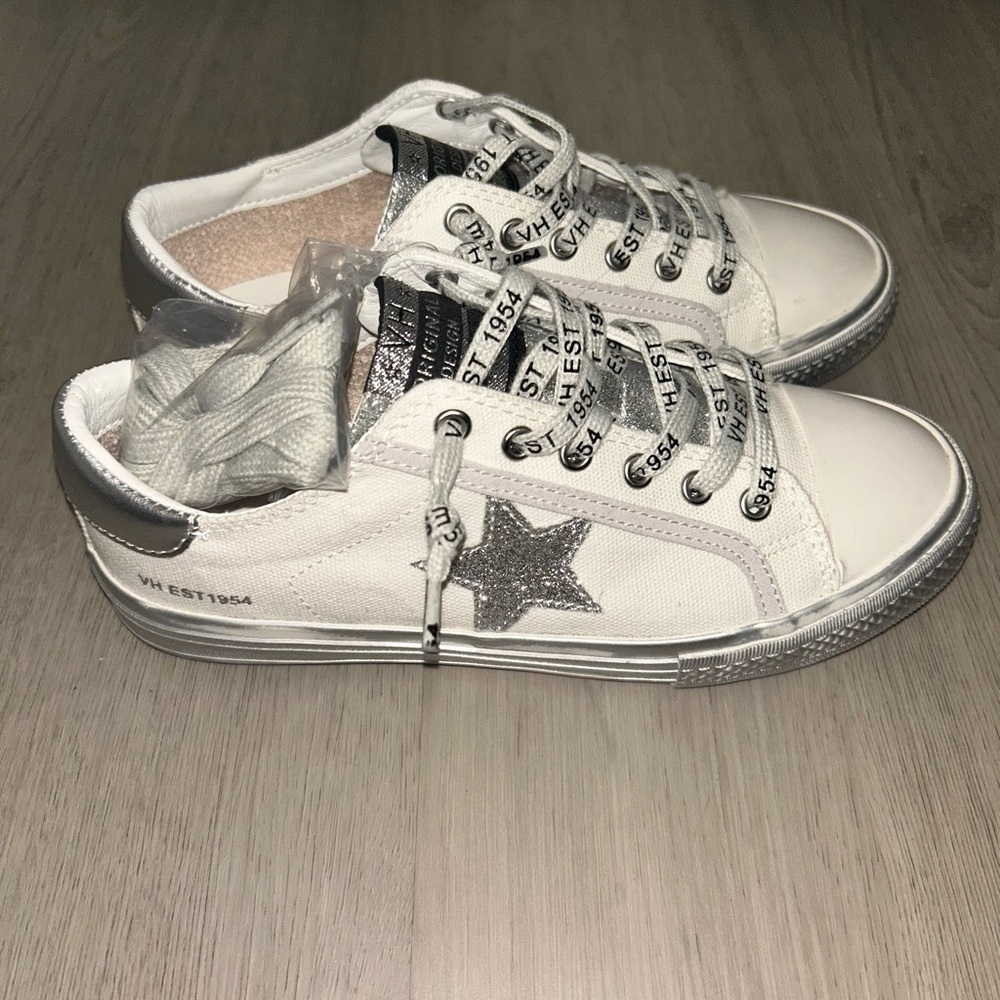 Vintage Havana Sneakers